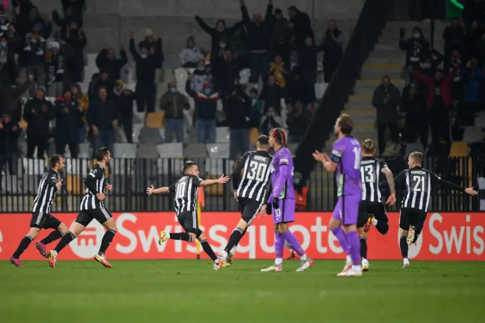  威尼斯升班马爆冷击败罗马  